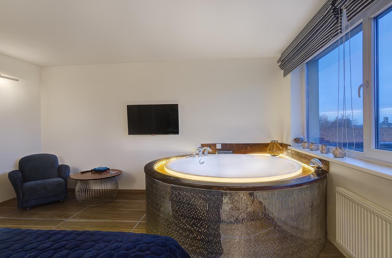 June Street Spa Apartments VNO Eksteriør bilde